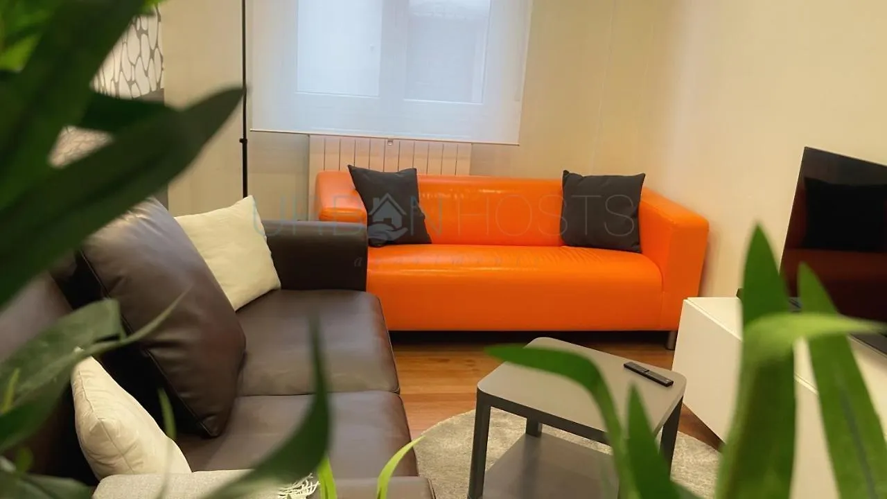 Apartman Vivienda Turistica Urbana En Santuchu, Comoda, Funcional Y Con Parking Bilbao