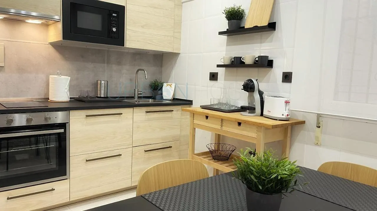 Santuchu apartamento urbano comodo y funcional Bilbao 0*,  España